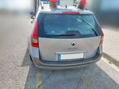 Veículo de Sucata renault megane ii familiar authentique confort do ano 2005 alimentado f9q800