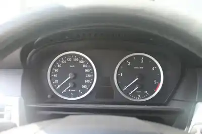 Vehicul casat bmw serie 5 berlina (e60) 525d al anului 2004 alimentat 256d2d