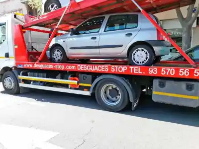 Утилизация автомобиля RENAULT CLIO II FASE I (B/CBO) 1.2 16V Alize 75 CV / 55 KW года 2001 питание D4FB712