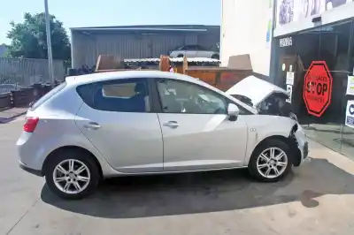 Veículo de Sucata seat ibiza (6j5) reference do ano 2009 alimentado bxw