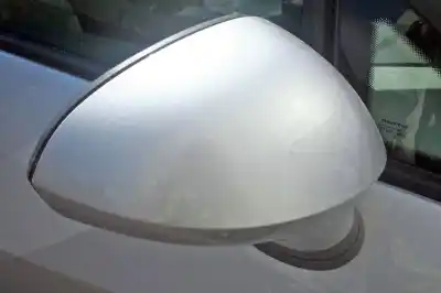 Veículo de Sucata seat ibiza (6j5) reference do ano 2009 alimentado bxw