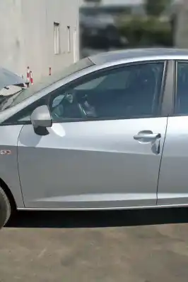 Veículo de Sucata seat ibiza (6j5) reference do ano 2009 alimentado bxw