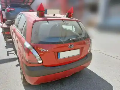 Sloopvoertuig kia rio 1.5 crdi van het jaar 2005 aangedreven d4fa
