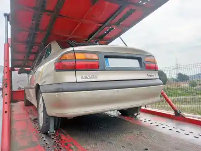 Veículo de Sucata renault laguna (b56) 1.6 16v rt do ano 1999 alimentado k4m f7