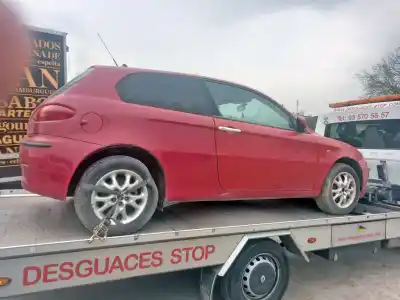 Veicolo di demolizione ALFA ROMEO 147 (190) 1.9 JTD Distinctive dell'anno 2002 alimentato 937A2000