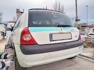 Утилизация автомобиля renault clio ii fase ii (b/cb0) base authentique года 2004 питание d7f g7