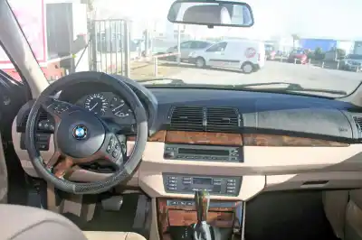 Veículo de Sucata bmw x5 (e53) 3.0d do ano 2003 alimentado 306d1