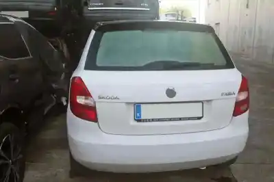 Sloopvoertuig skoda fabia (5j2 ) urban van het jaar 2014 aangedreven cgp