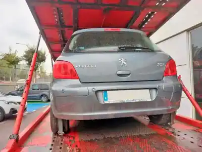 Veículo de Sucata peugeot 307 berlina (s2) xt do ano 2005 alimentado rfjew10a
