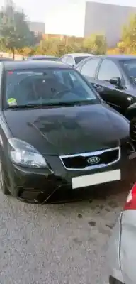 Sloopvoertuig kia rio 1.5 crdi van het jaar 2010 aangedreven d4fa
