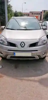 Véhicule à la ferraille RENAULT KOLEOS Dynamique Pack2 de l'année 2009 alimenté M9R830