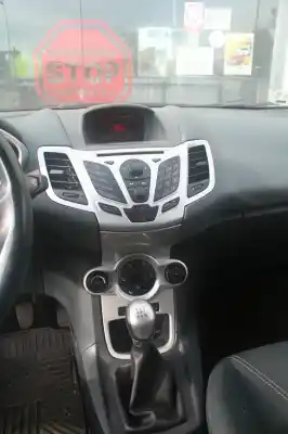 Verschrottungsfahrzeug ford fiesta (cb1) titanium des jahres 2011 angetrieben tzja