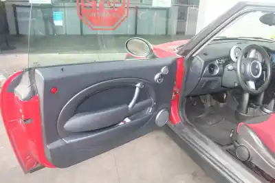 Здавання транспортного засобу mini mini (r50,r53) cooper року 2004 потужний w10b16a