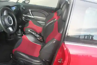 Здавання транспортного засобу mini mini (r50,r53) cooper року 2004 потужний w10b16a