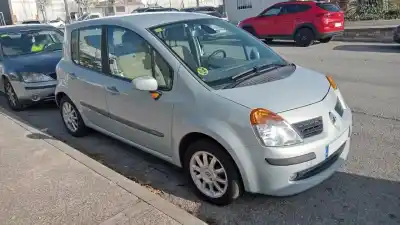 Veículo de Sucata renault modus confort dynamique do ano 2005 alimentado k4m801