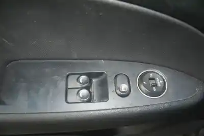 Scrapping Vehicle hyundai i30 classic of the year 2010 powered g4fa