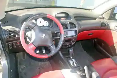 Scrapping Vehicle peugeot 206 cc cc of the year 2001 powered nfutu5jp4