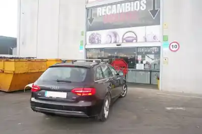 Veículo de Sucata AUDI A4 AVANT (8K5) (2008) Básico do ano 2013 alimentado CJCA