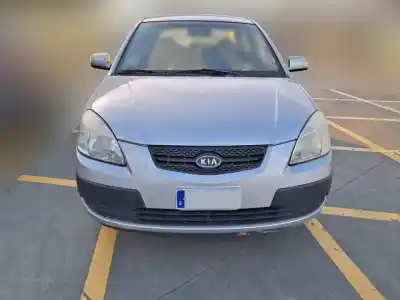 Sloopvoertuig kia rio 1.5 crdi van het jaar 2006 aangedreven d4fa