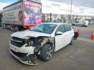 Veículo de Sucata peugeot 308 allure do ano 2017 alimentado bh01