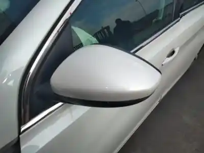 Veículo de Sucata peugeot 308 allure do ano 2017 alimentado bh01