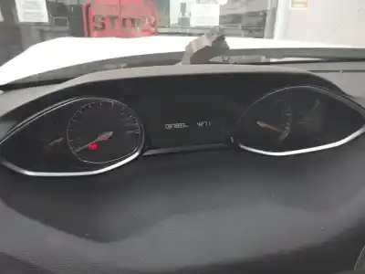 Veículo de Sucata peugeot 308 allure do ano 2017 alimentado bh01