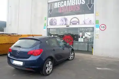 Veículo de Sucata opel astra j lim. cosmo do ano 2011 alimentado a16xer