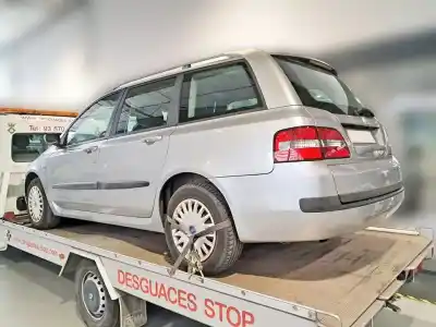 Veicolo di demolizione FIAT STILO (192) 1.9 120 Dynamic Multijet dell'anno 2006 alimentato 192A8000