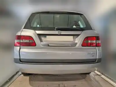 Veicolo di demolizione fiat stilo (192) 1.9 120 dynamic multijet dell'anno 2006 alimentato 192a8000