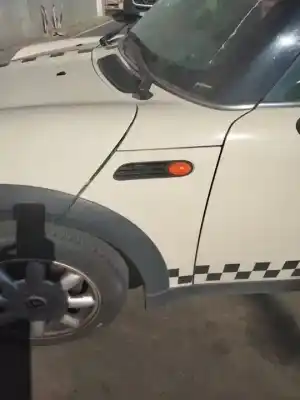 Veículo de Sucata mini mini (r50,r53) one do ano 2004 alimentado w10b16a