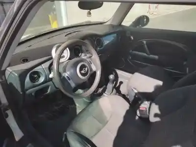 Veículo de Sucata mini mini (r50,r53) one do ano 2004 alimentado w10b16a