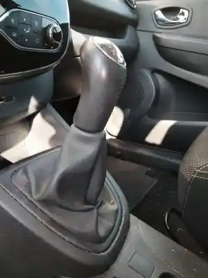 Veículo de Sucata renault clio iv dynamique do ano 2013 alimentado k9k b6