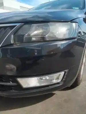 Veículo de Sucata skoda rapid ambition do ano 2014 alimentado cay