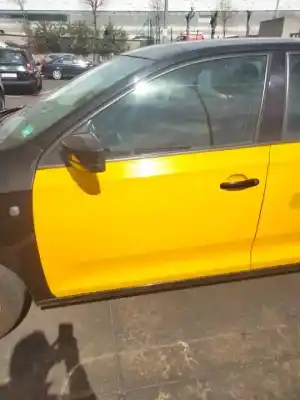 Veículo de Sucata skoda rapid ambition do ano 2014 alimentado cay