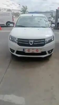 Veículo de Sucata DACIA SANDERO Laureate Music do ano 2015 alimentado K9K C6
