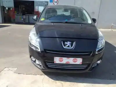 Vehicul casat peugeot 5008 premium al anului 2013 alimentat rhe