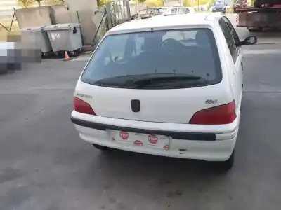 Vehículo de desguace peugeot                                            106 (s2)                                                                                                                                                                                                                                                   max                                                                                                                                                                                                                                                        del año 2000 con motor hfx