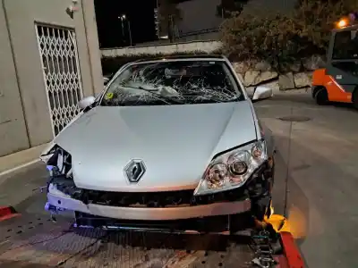 Veículo de Sucata renault laguna iii 2.0 dci diesel cat do ano 2008 alimentado m9r805