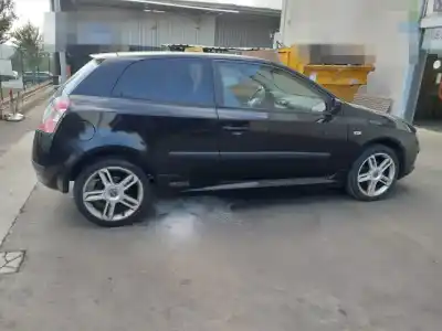 Veicolo di demolizione fiat stilo (192) 1.9 120 dynamic multijet dell'anno 2007 alimentato 192a8000