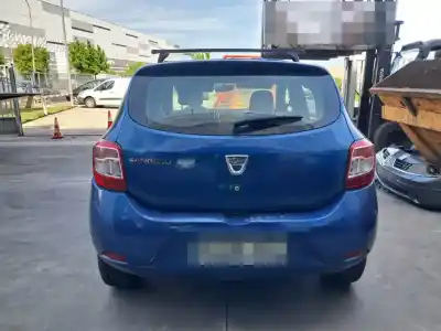 Veículo de Sucata dacia sandero ambiance do ano 2015 alimentado d4f p7