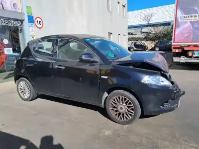 Veículo de Sucata lancia ypsilon (402) silver do ano 2015 alimentado 169a4000