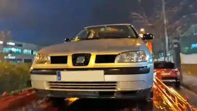 Veículo de Sucata seat ibiza (6k1) 1.9 tdi do ano 2001 alimentado agr