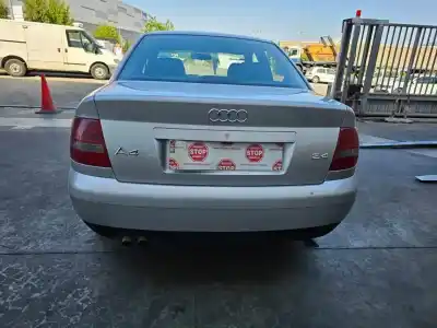 Vehicul casat audi a4 berlina (b5) 2.4 al anului 1999 alimentat aga