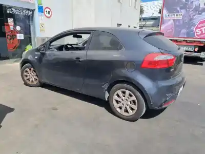 Veículo de Sucata kia rio concept do ano 2012 alimentado g4la