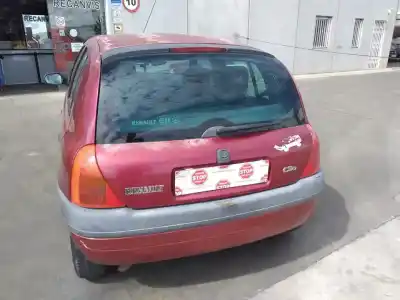 Утилизация автомобиля RENAULT CLIO II FASE I (B/CBO) 1.4 16V Tech-Run 98 CV / 72 KW года 2000 питание K4J A7