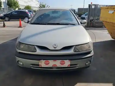 Scrapping Vehicle renault laguna (b56) 1.6 16v rt of the year 2000 powered k4m f7