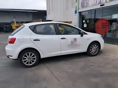 Veículo de Sucata seat ibiza (6j5) reference do ano 2014 alimentado cay