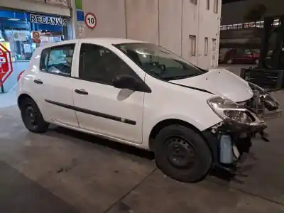 Veículo de Sucata renault clio iii style do ano 2009 alimentado k9km7