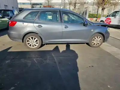 Veicolo di demolizione seat ibiza st (6j8) style dell'anno 2012 alimentato cay