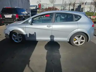 Scrapping Vehicle seat leon (1p1) reference of the year 2010 powered cbzb